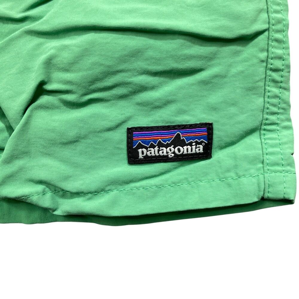 Patagonia XL Boy's Green Swim Shorts‎ Pockets 100% Nylon Lined - Picture 2 of 5